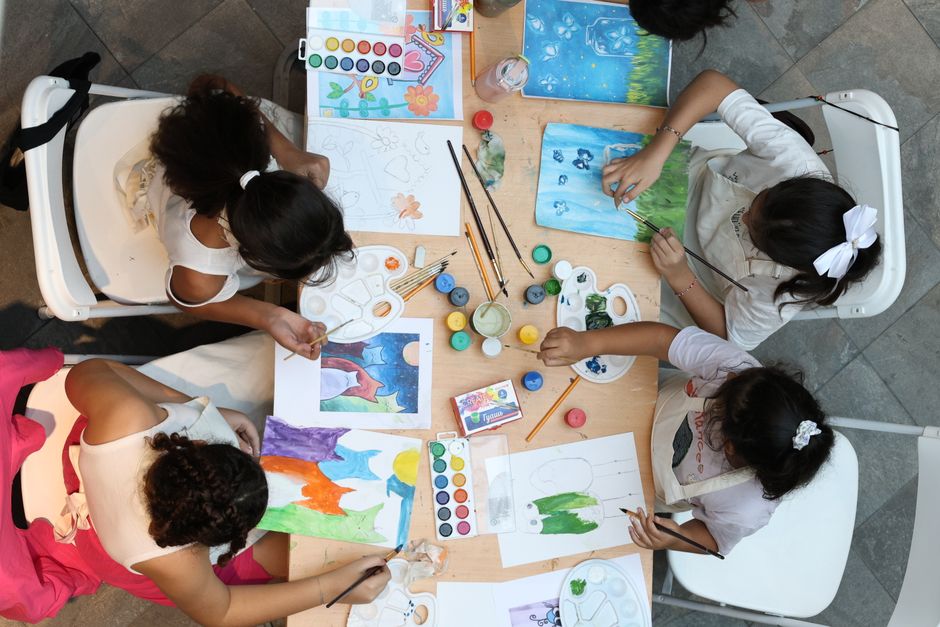 Oppdag Verden Gjennom Kunstworkshops